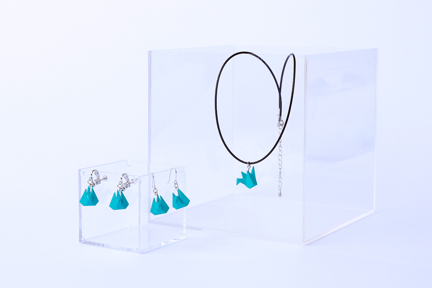 Prize: Orizuru charm accessory set